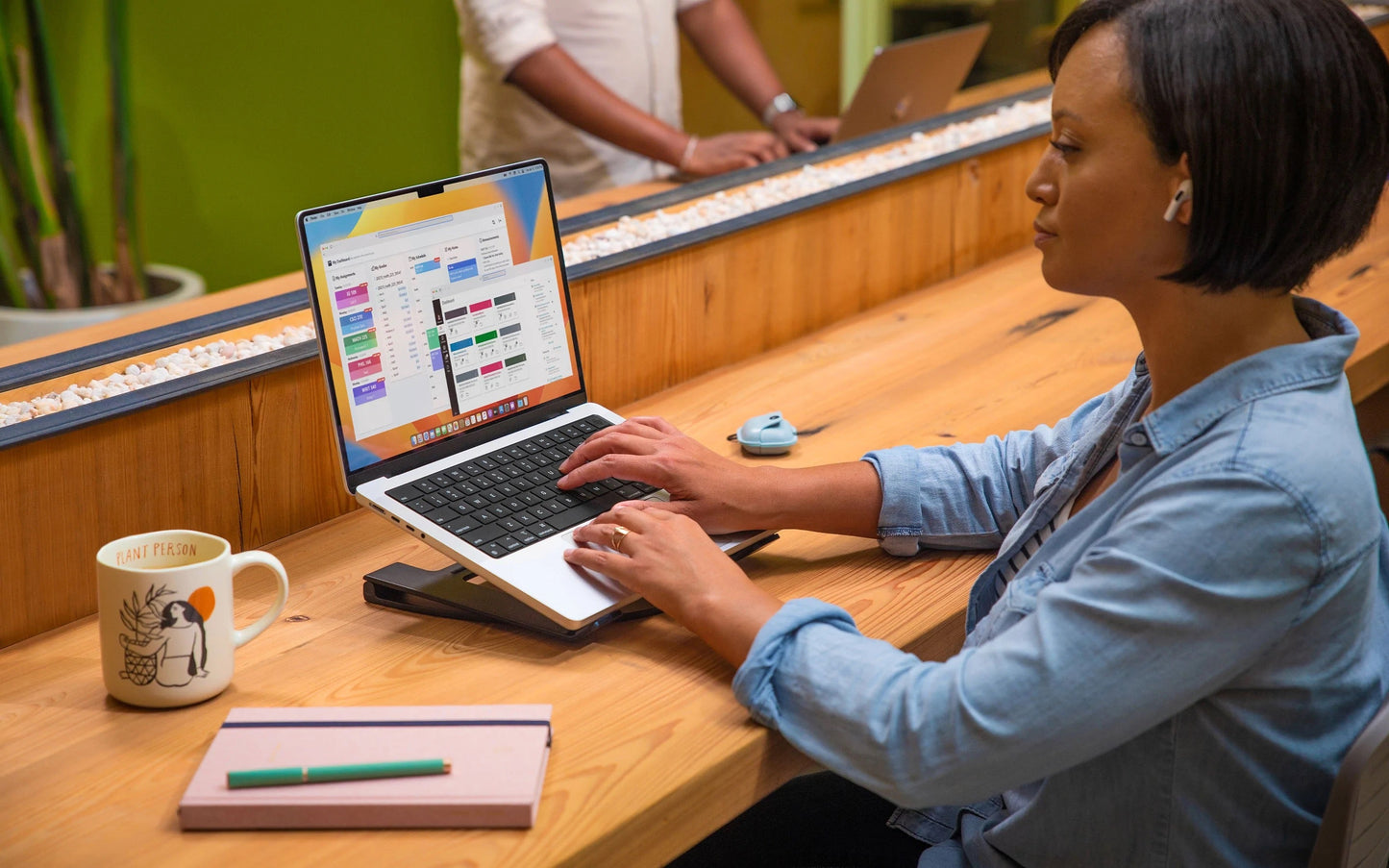 Twelve South Curve Flex Stativ til MacBook - Svart