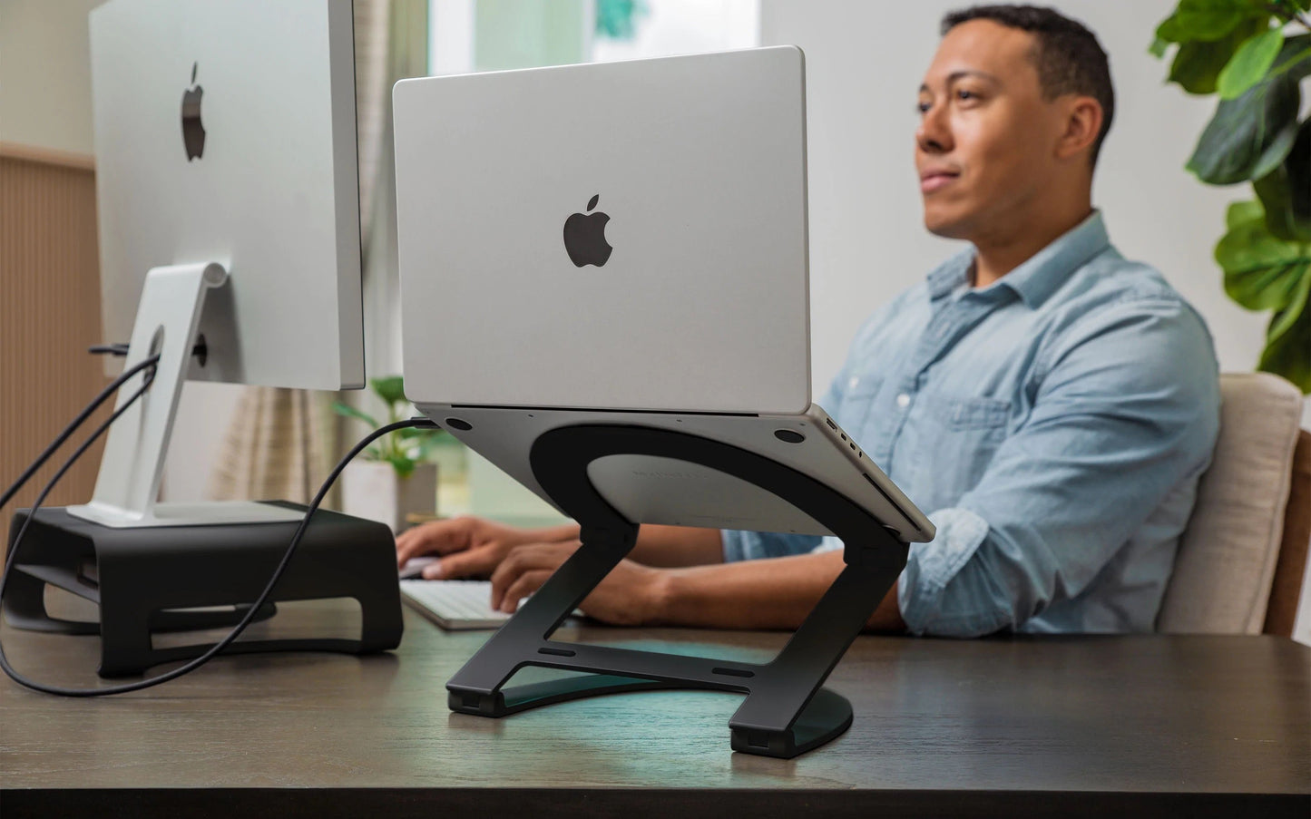 Twelve South Curve Flex Stativ til MacBook - Svart