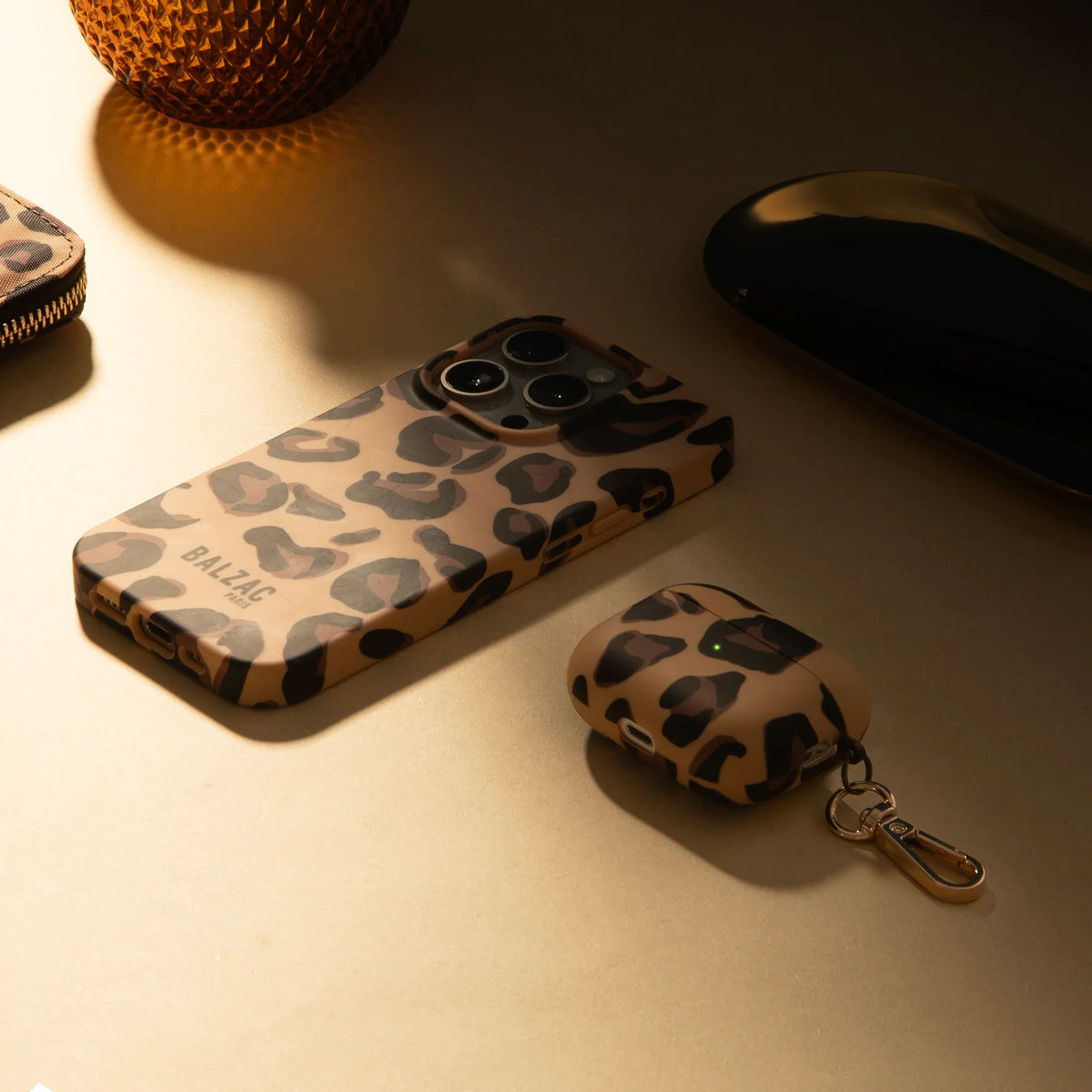 Native Union x Balzac Leopard Deksel til iPhone 16 Pro Max
