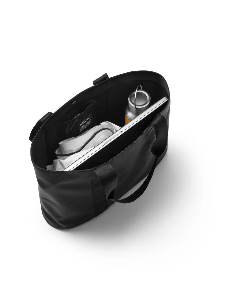 Db Essential Tote 16L - Black Out