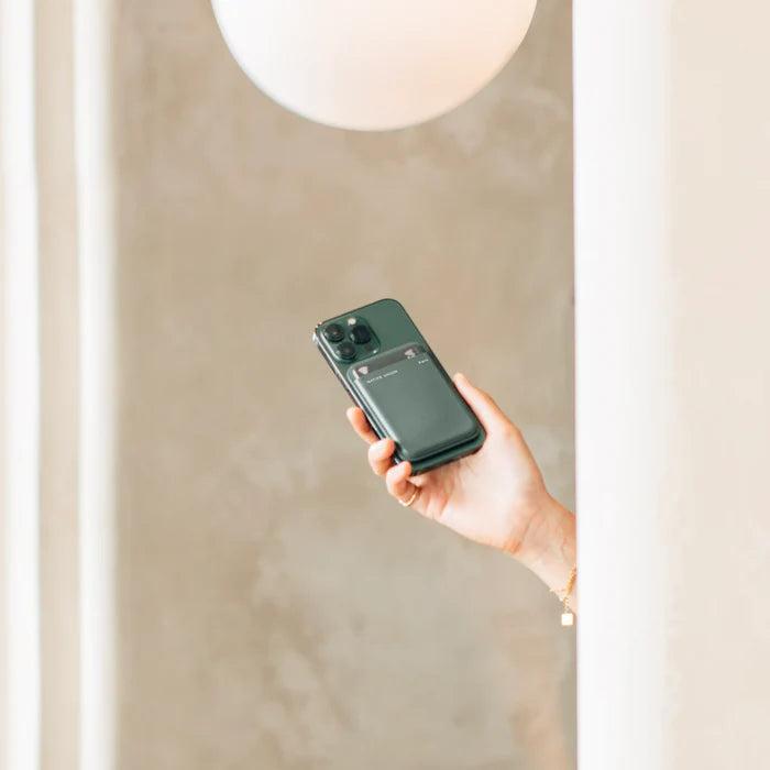 Native Union (RE)CLASSIC MagSafe Deksel til iPhone 15 Pro - Green Slate