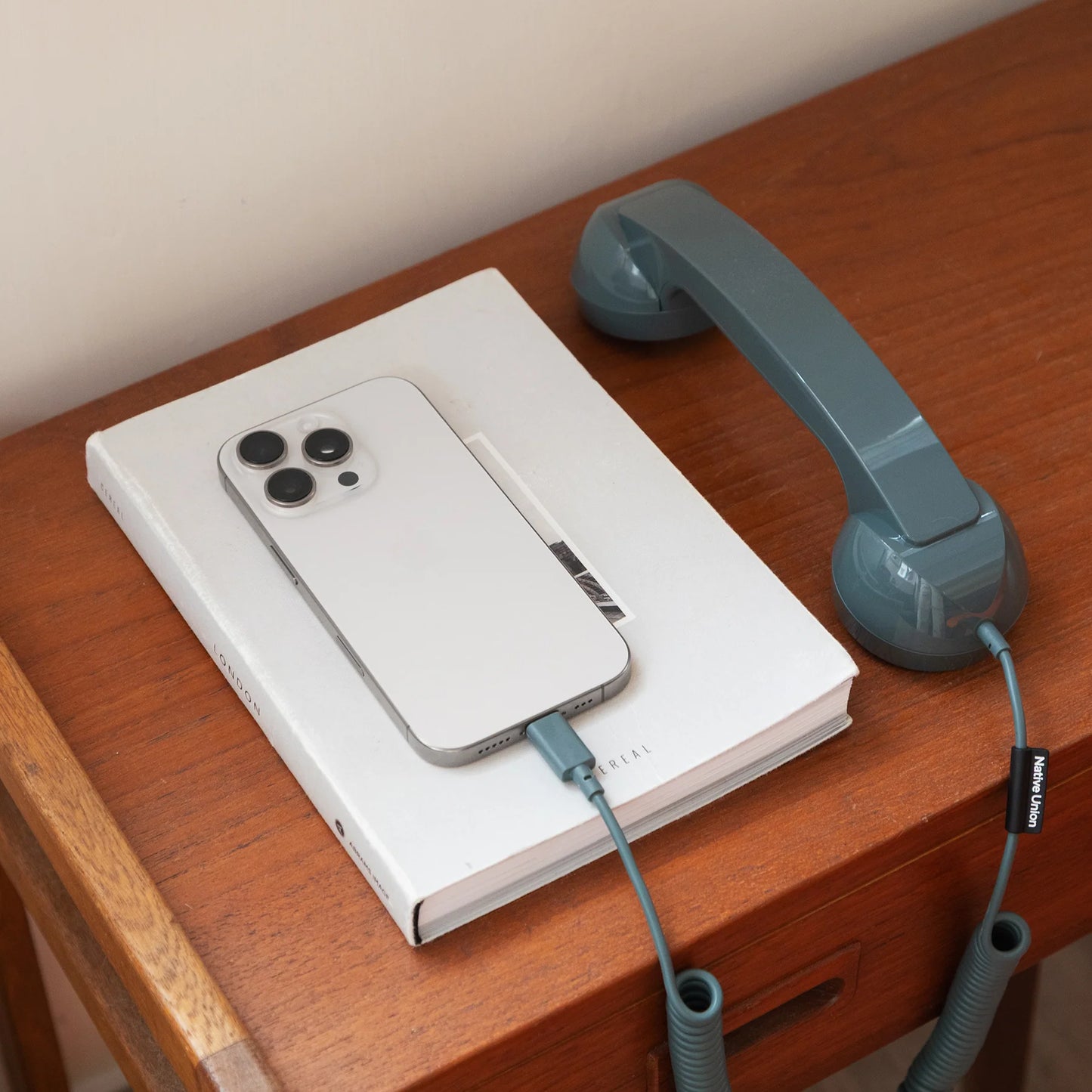 Native Union Pop Phone - Slate Green