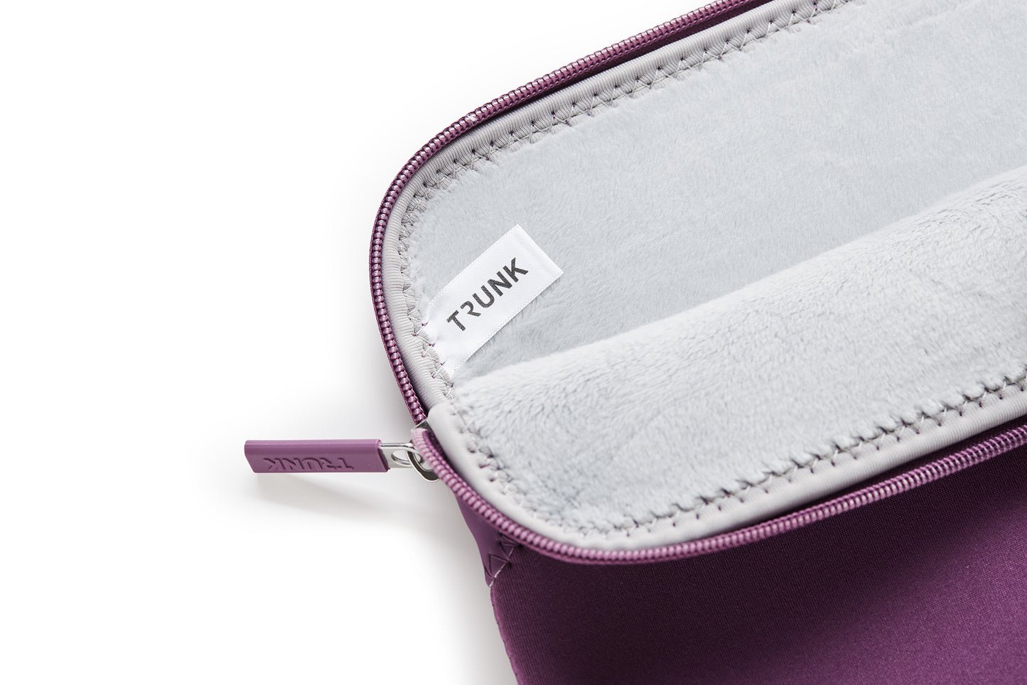 Trunk Neoprene Mappe til MacBook 13" - Plum Purple