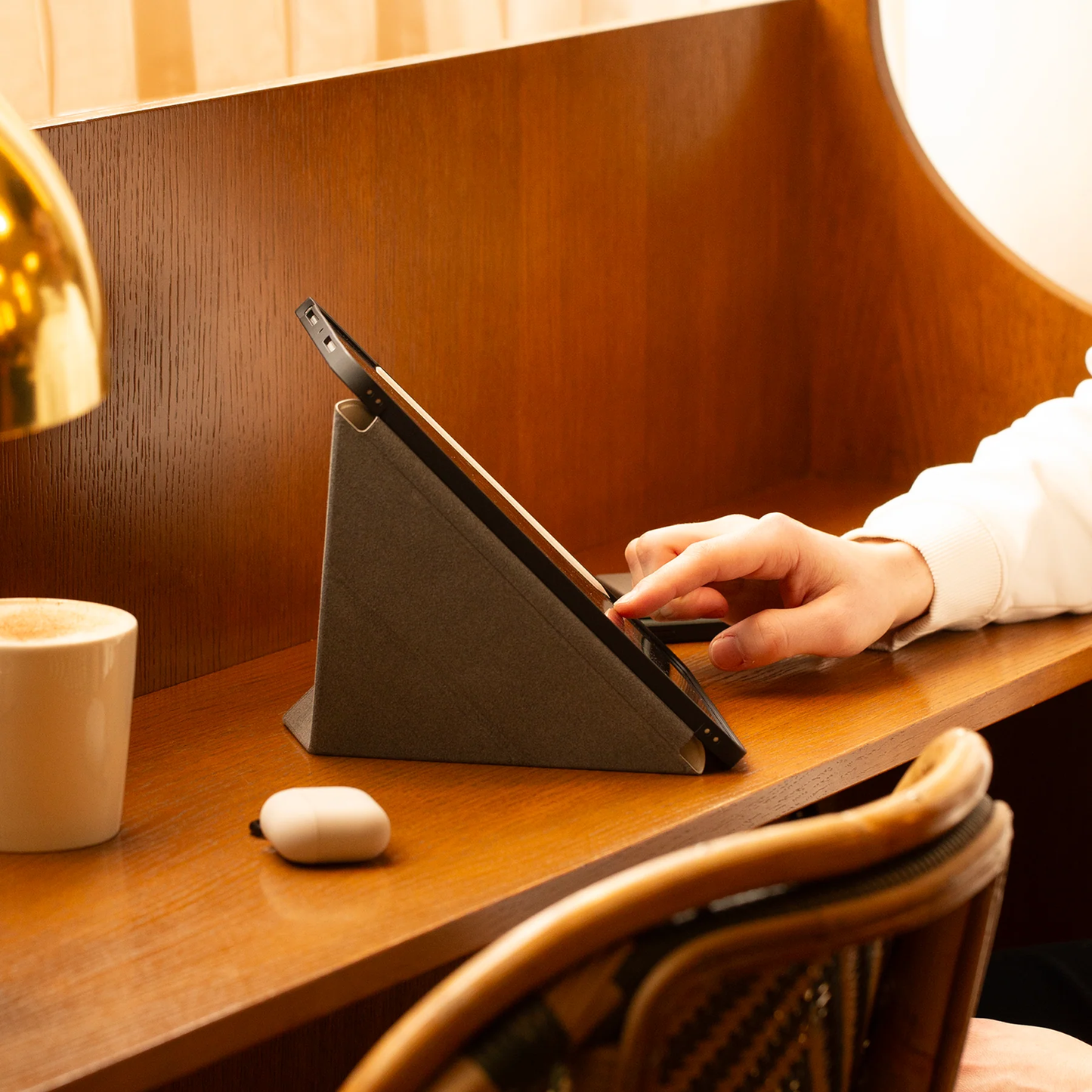 Native Union Active Case Etui til iPad 11" (A16) / (10. gen.) - Aprikos