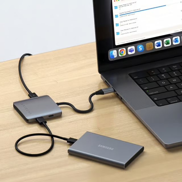 Satechi 4-Port USB-C Hub med 100W lading